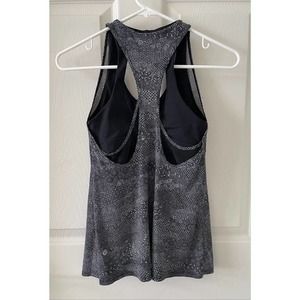 Lululemon Cross Conditioning 2 In 1 Meisai White Black / Black Size 4